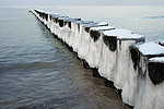 Vereiste Buhnen in der Ostsee