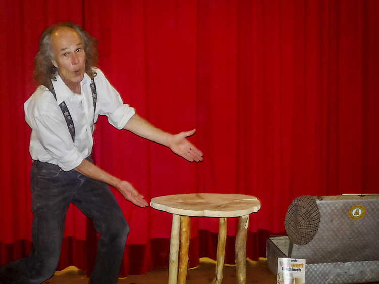 Kindertheater »Tischlein deck dich, das war ich« Kindertheater »Tischlein deck dich, das war ich«