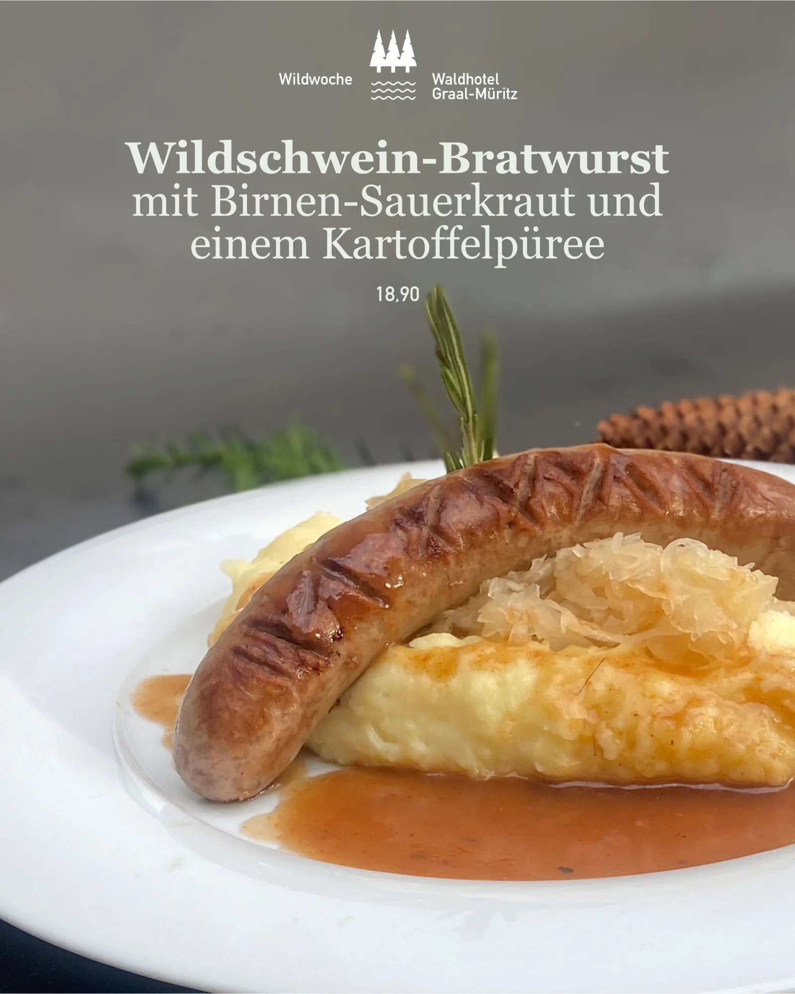 Wildschwein-Bratwurst mit Birnen-Sauerkraut und Kartoffelpüree, 18,90 € – Wildwoche im Waldhotel Graal-Müritz